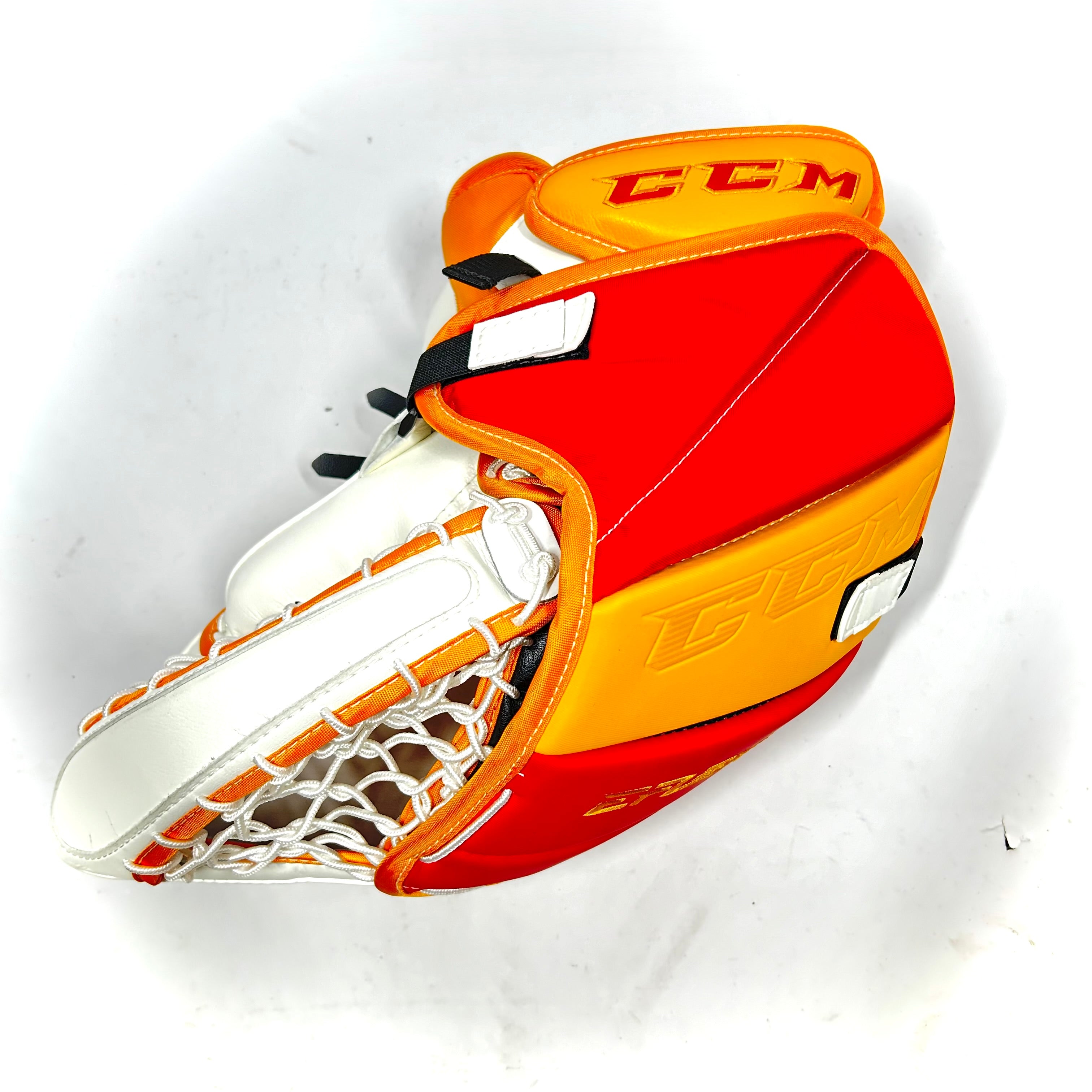 CCM Extreme Flex 5 - Gant de gardien de but professionnel de la LNH - (Rouge/Jaune/Blanc)
